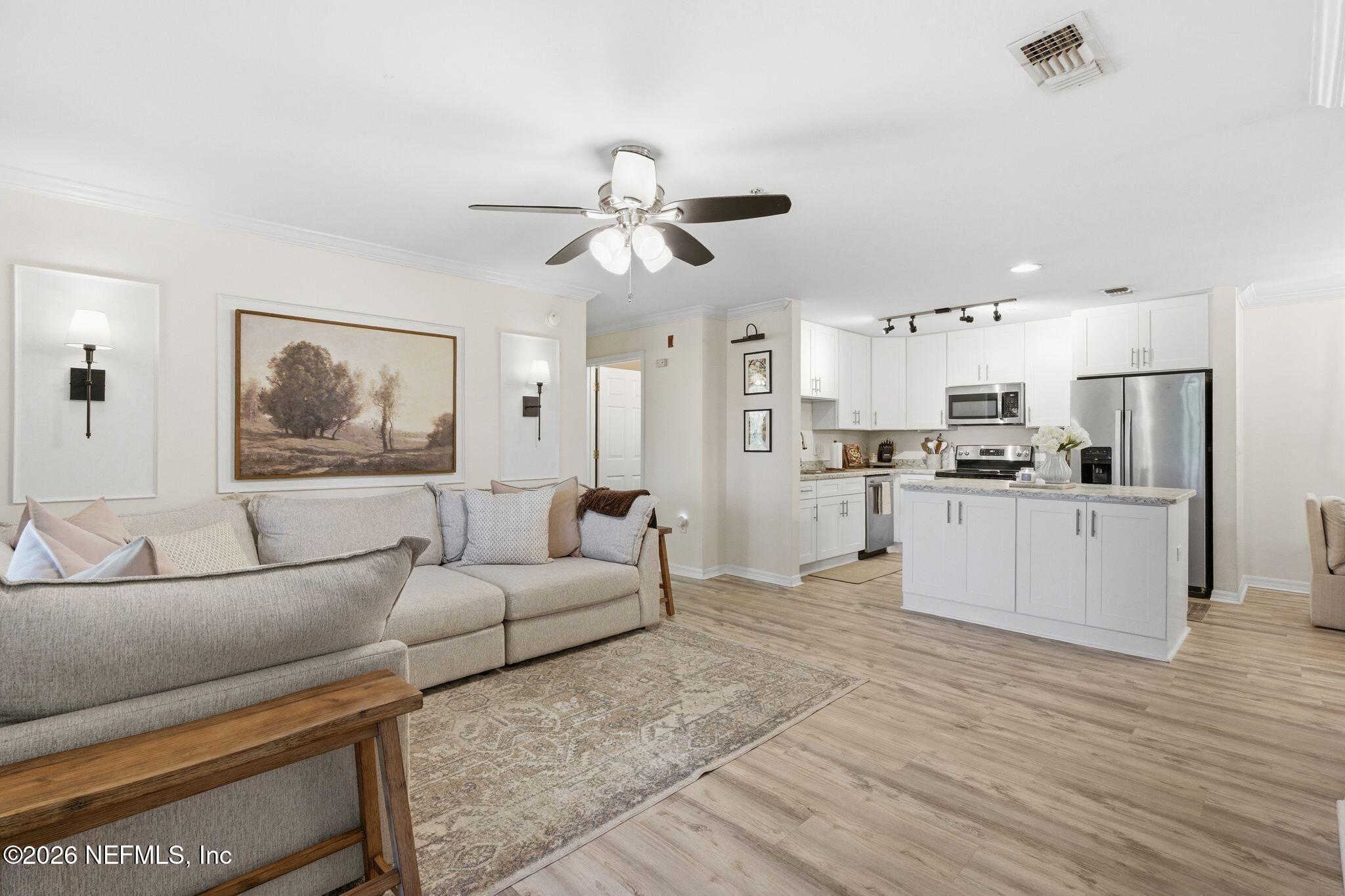 3591 KERNAN Boulevard S 812
