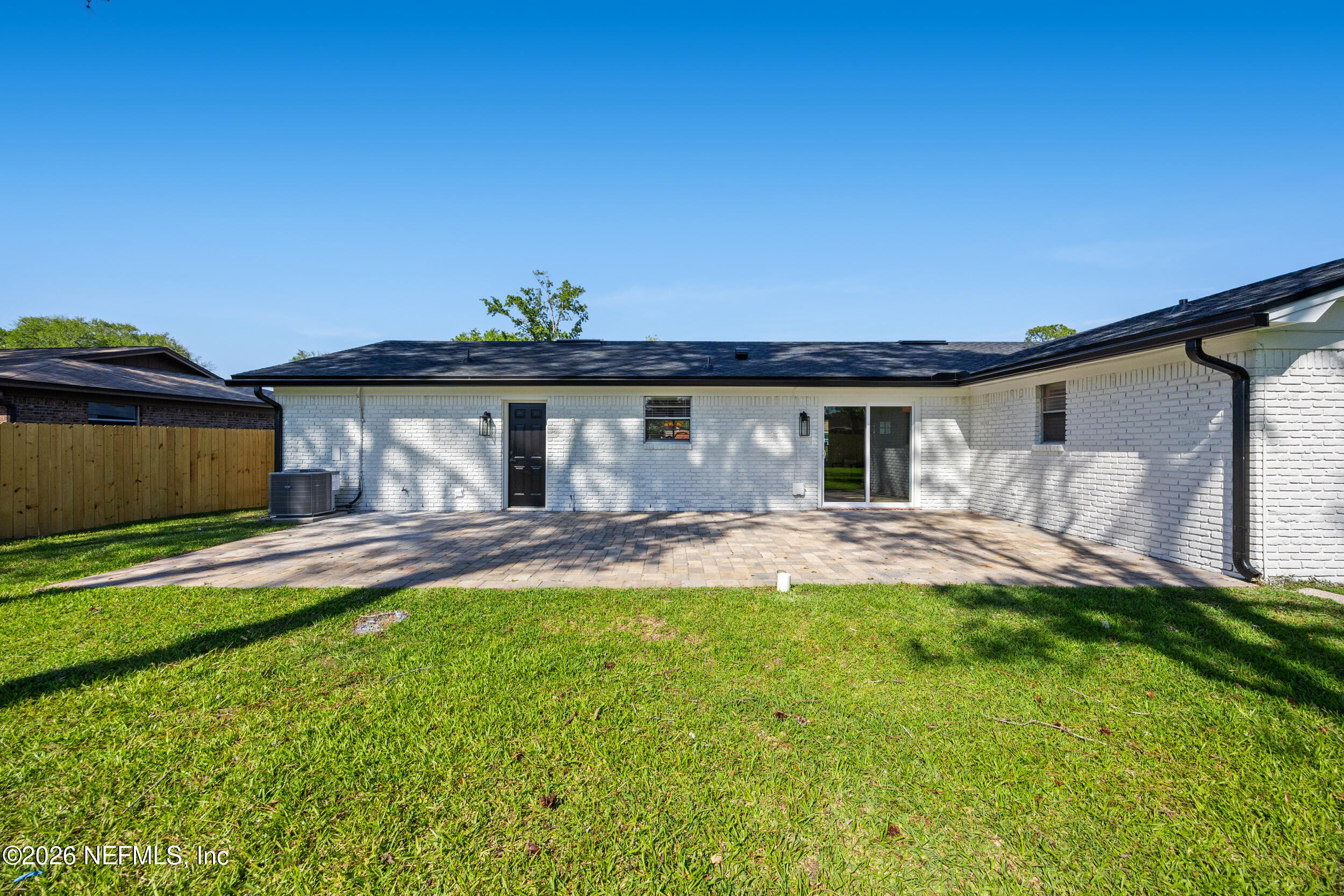 9062 MOORGATE Court
