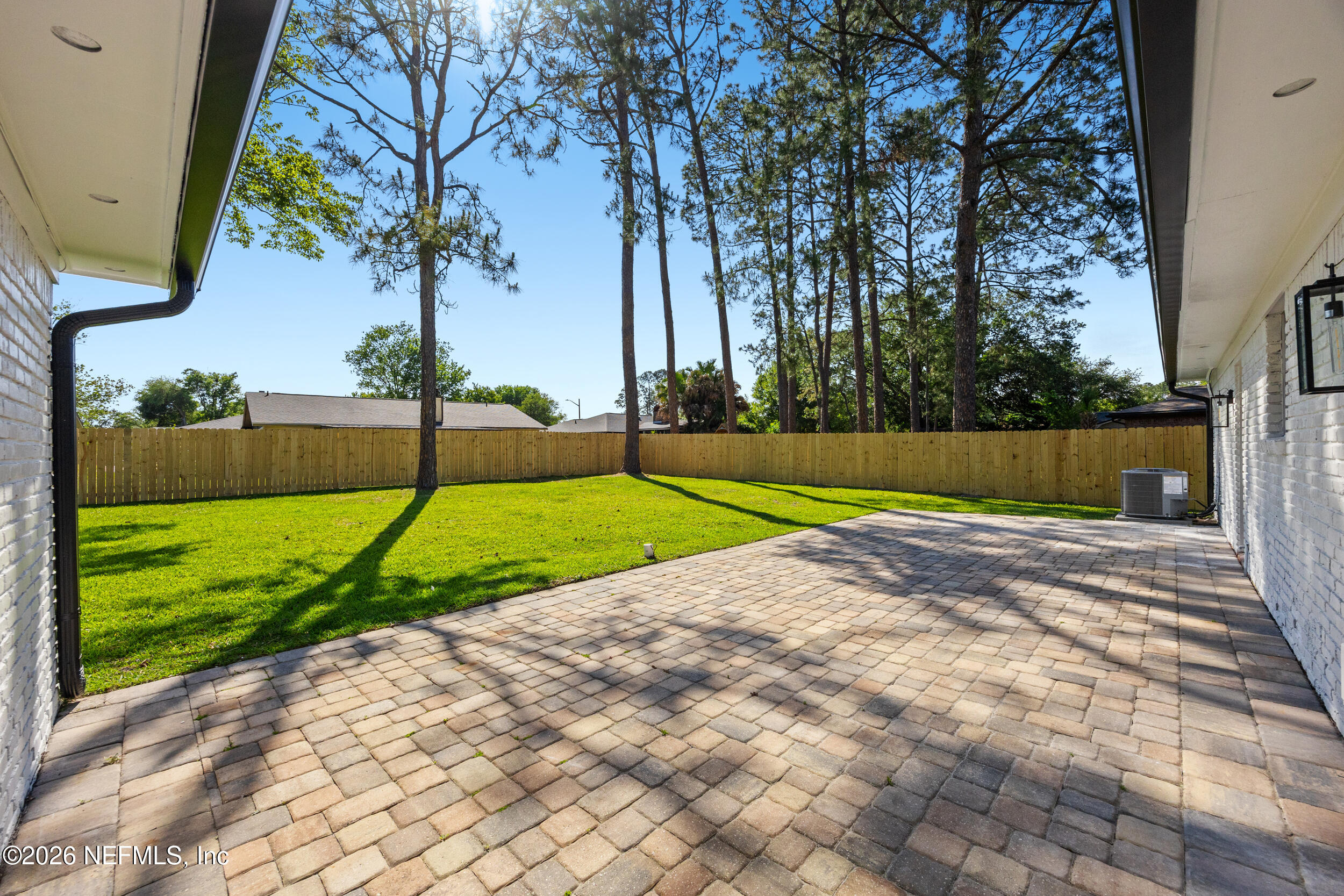 9062 MOORGATE Court