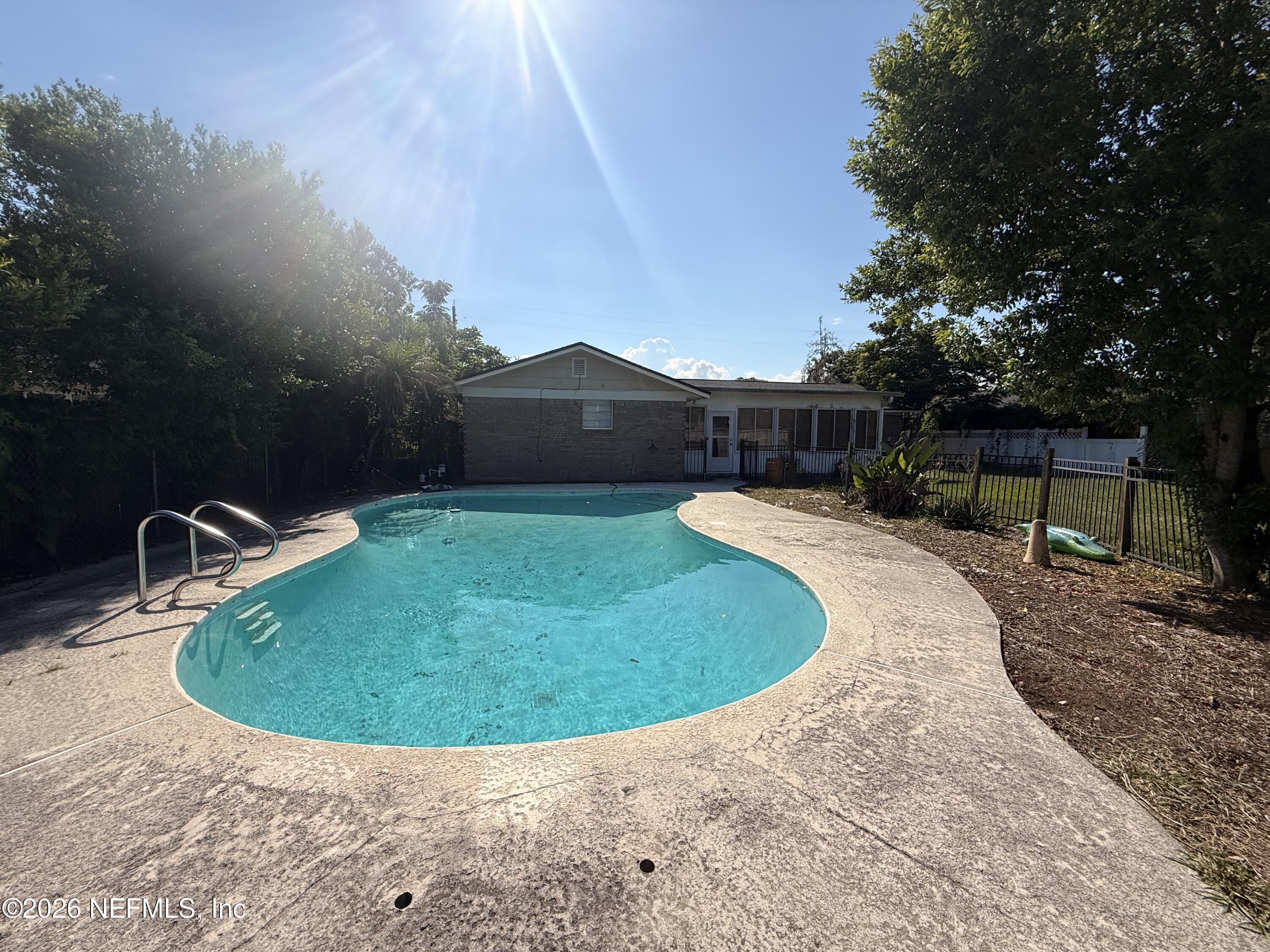 12439 MACAW Drive