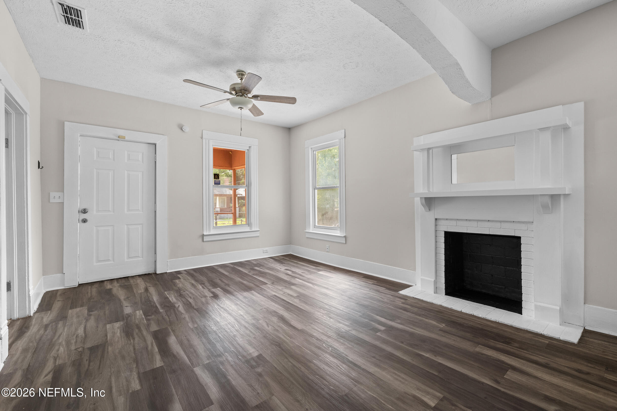 4003 WALNUT Street