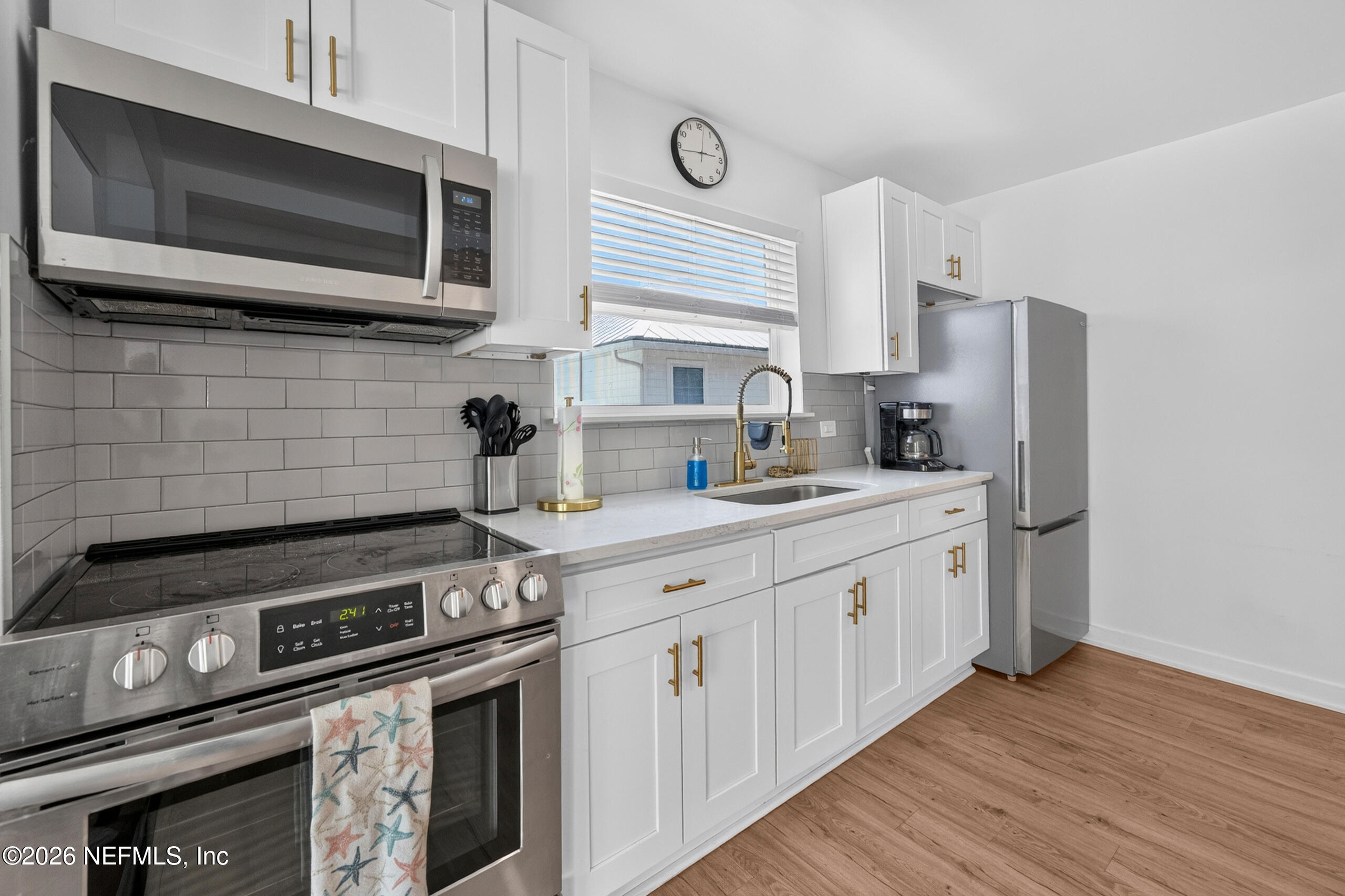 222 1ST Street S
