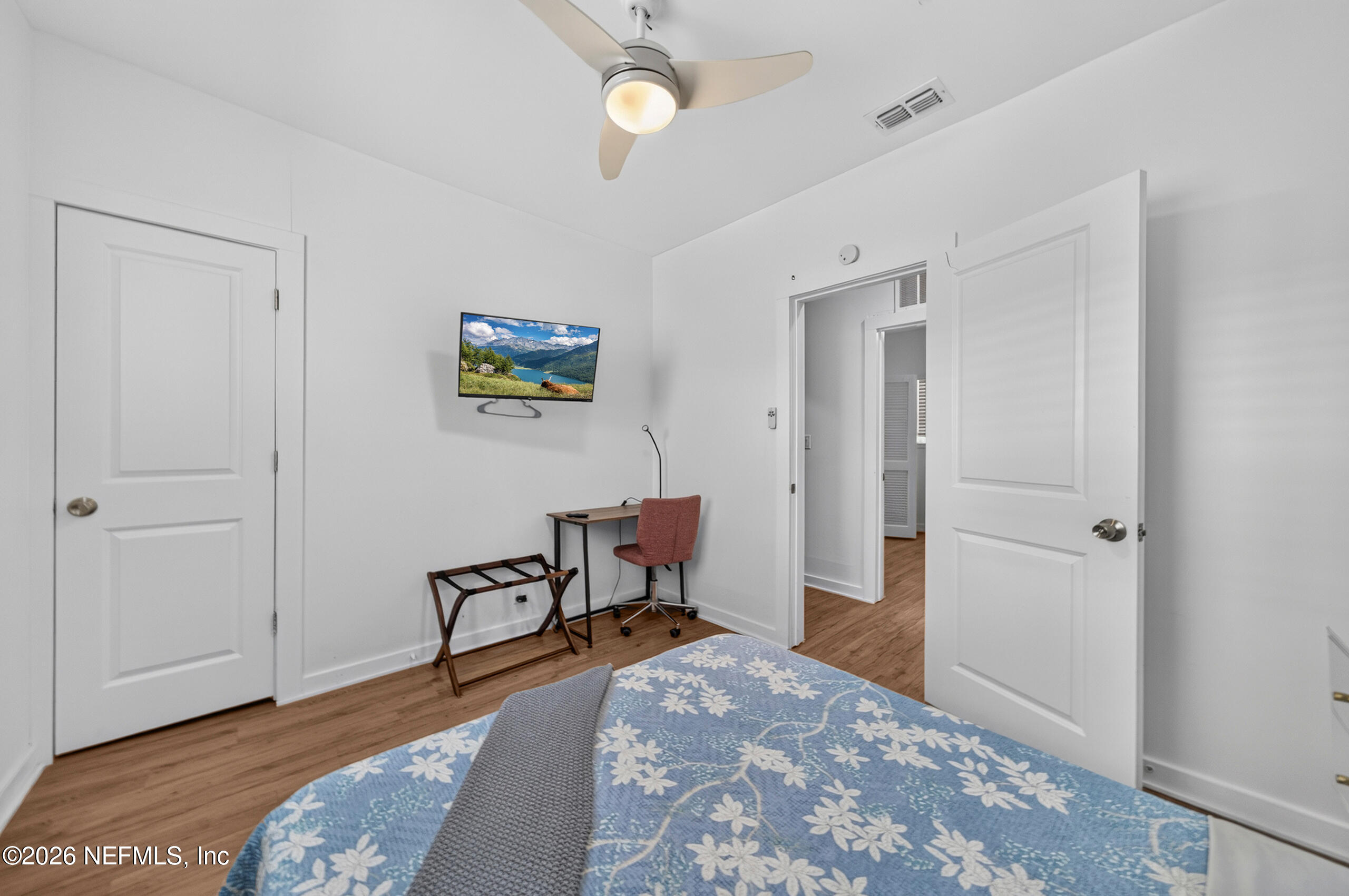 222 1ST Street S