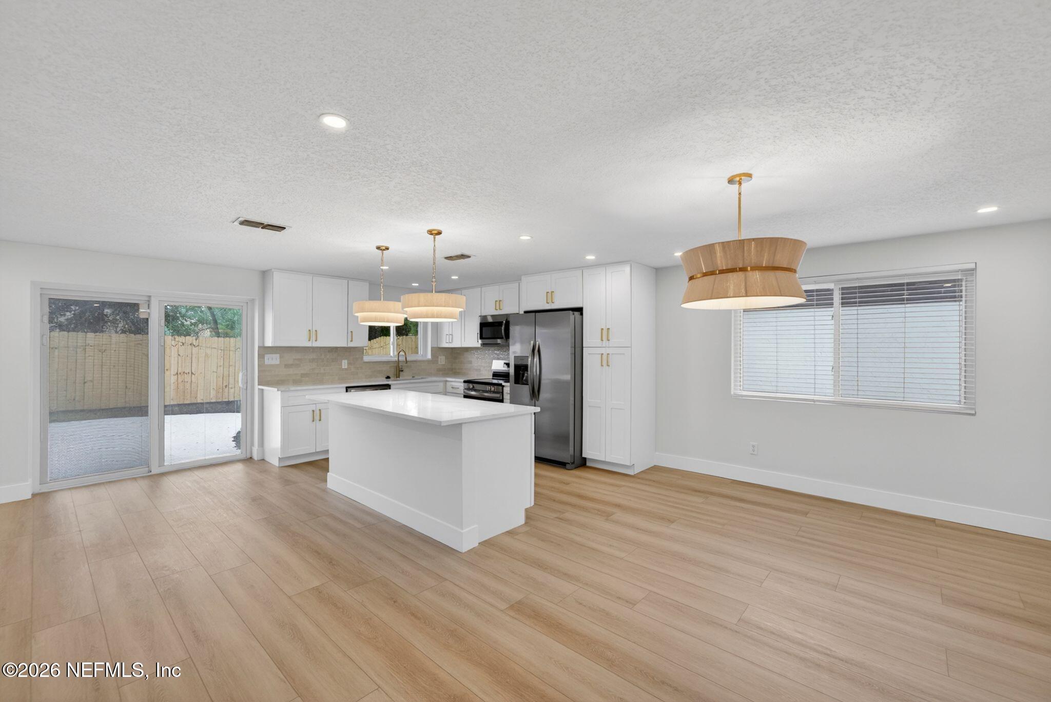 4069 HUNTINGTON FOREST Boulevard