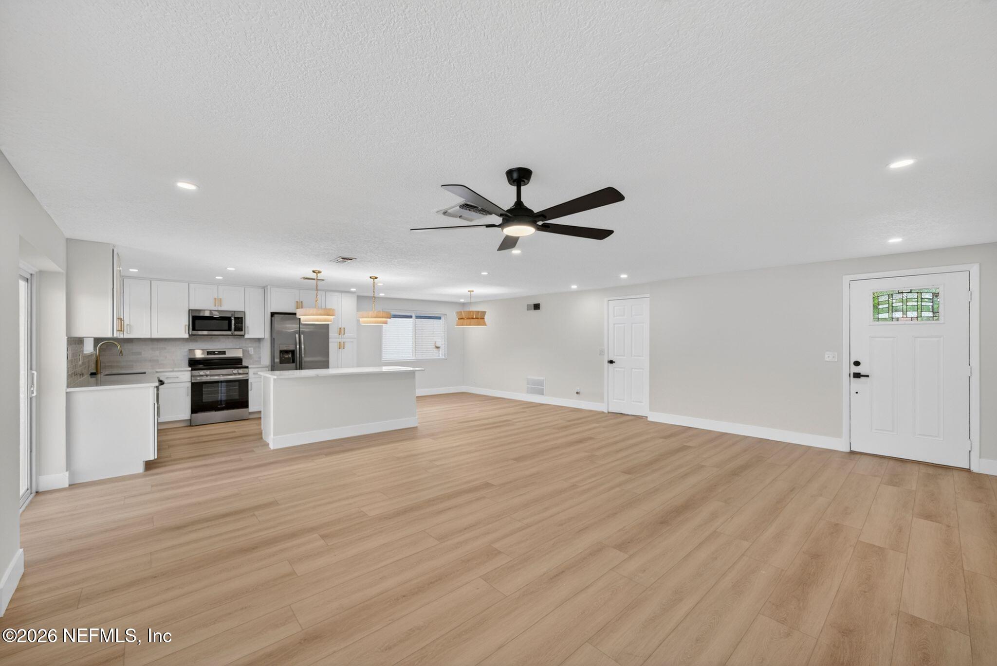 4069 HUNTINGTON FOREST Boulevard