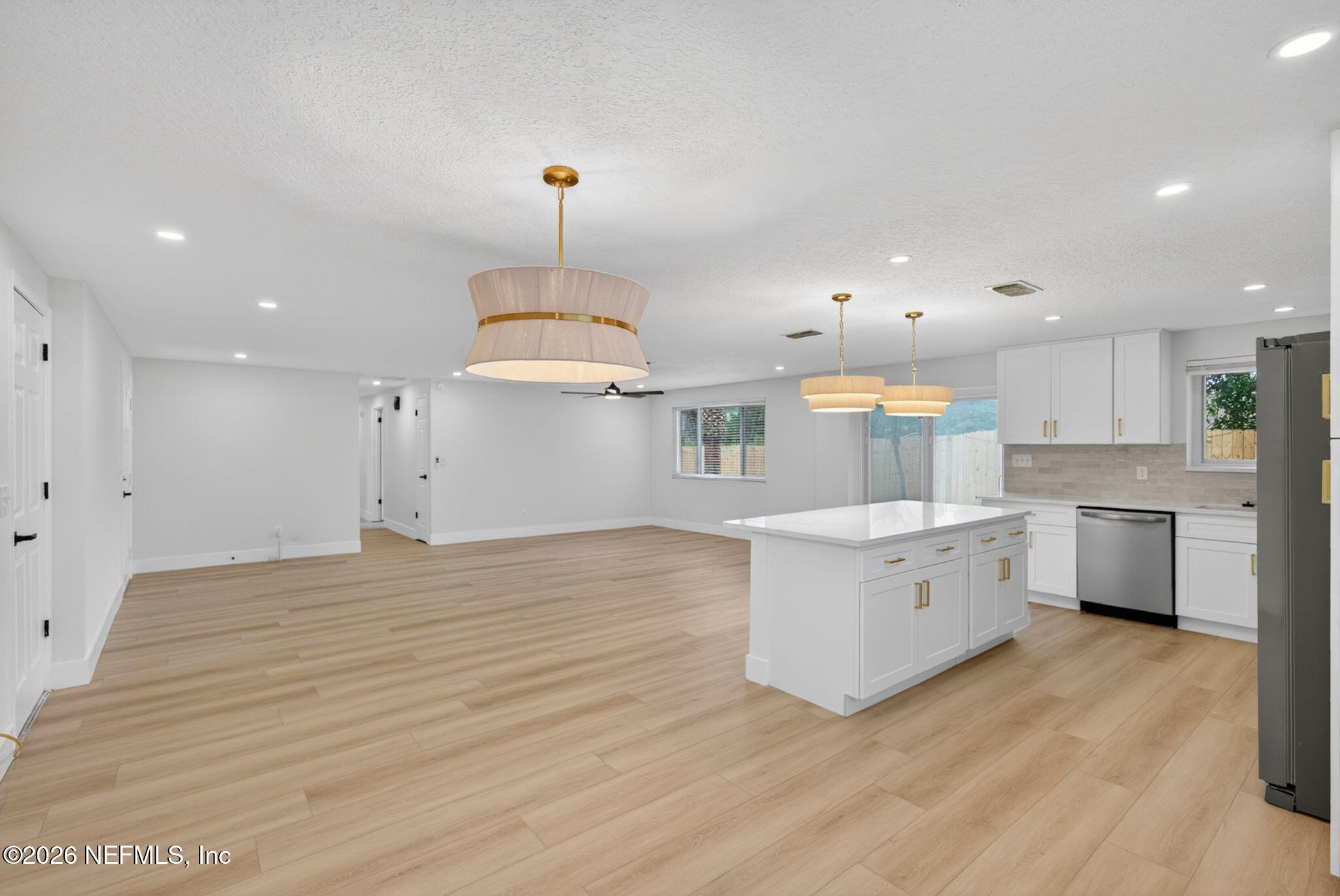 4069 HUNTINGTON FOREST Boulevard