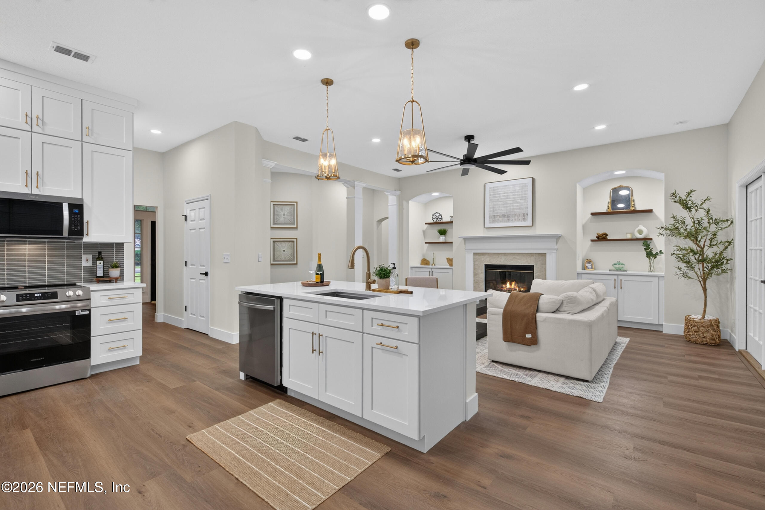 1004 SENECIO Place, St. Johns
