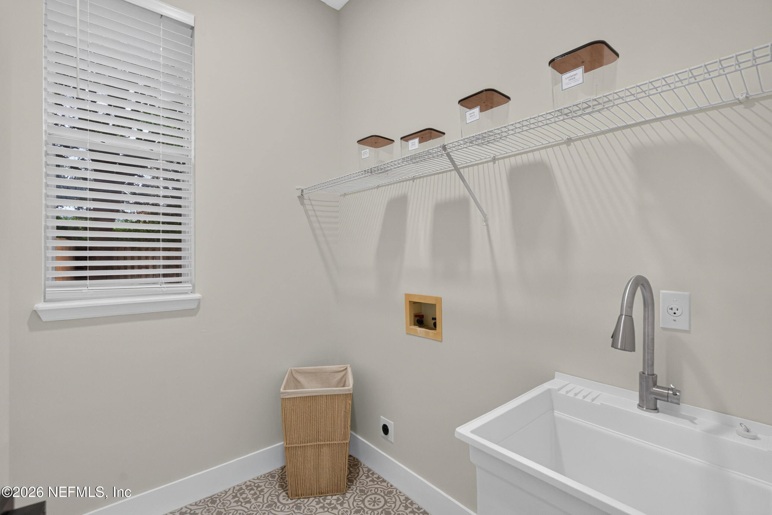 1004 SENECIO Place, St. Johns