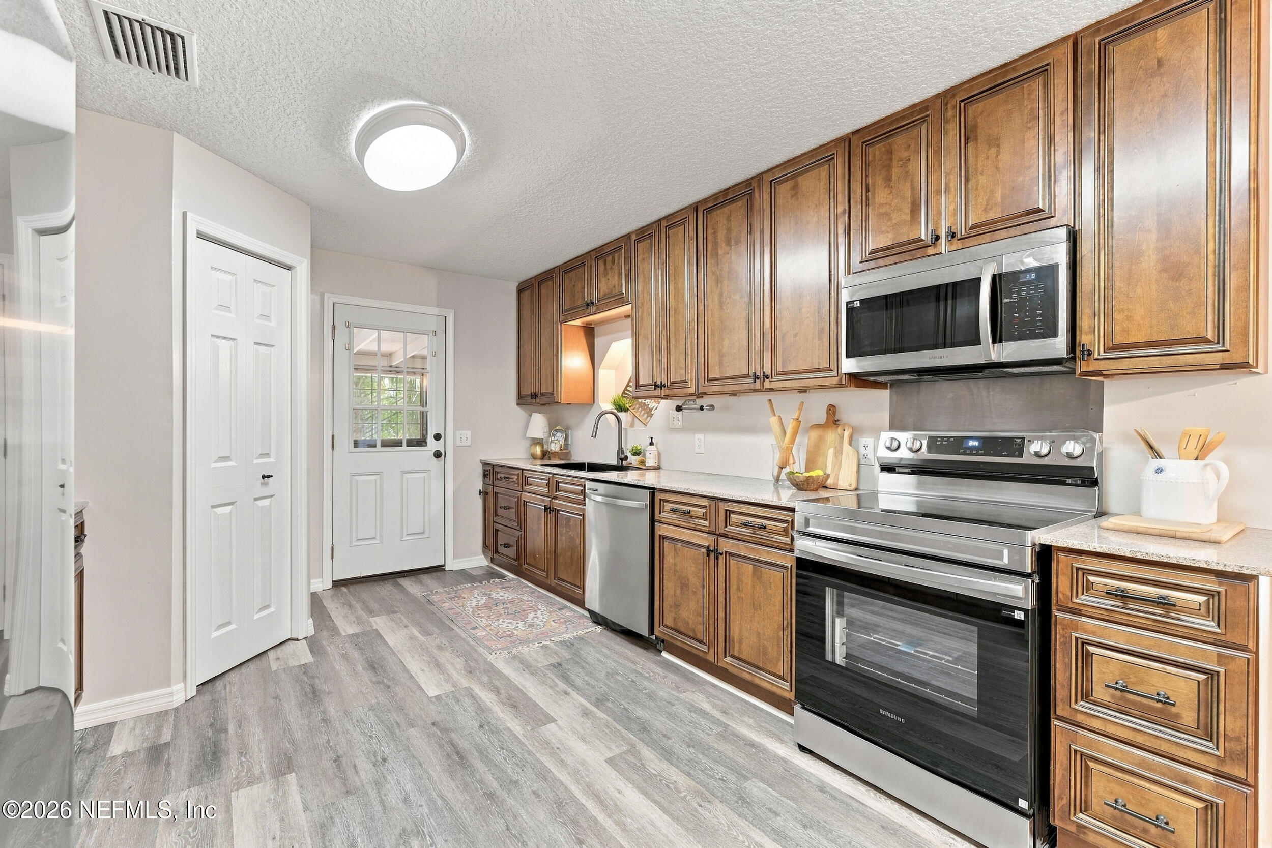 7941 SYCAMORE Street