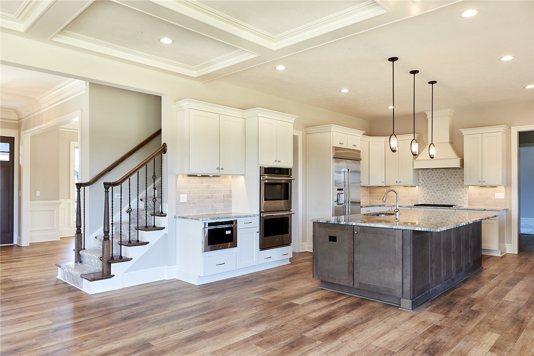 1205 Newbury Highland