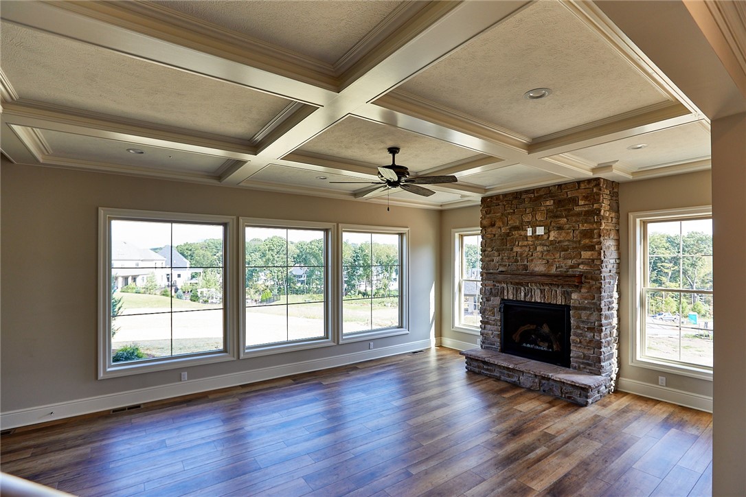 1205 Newbury Highland