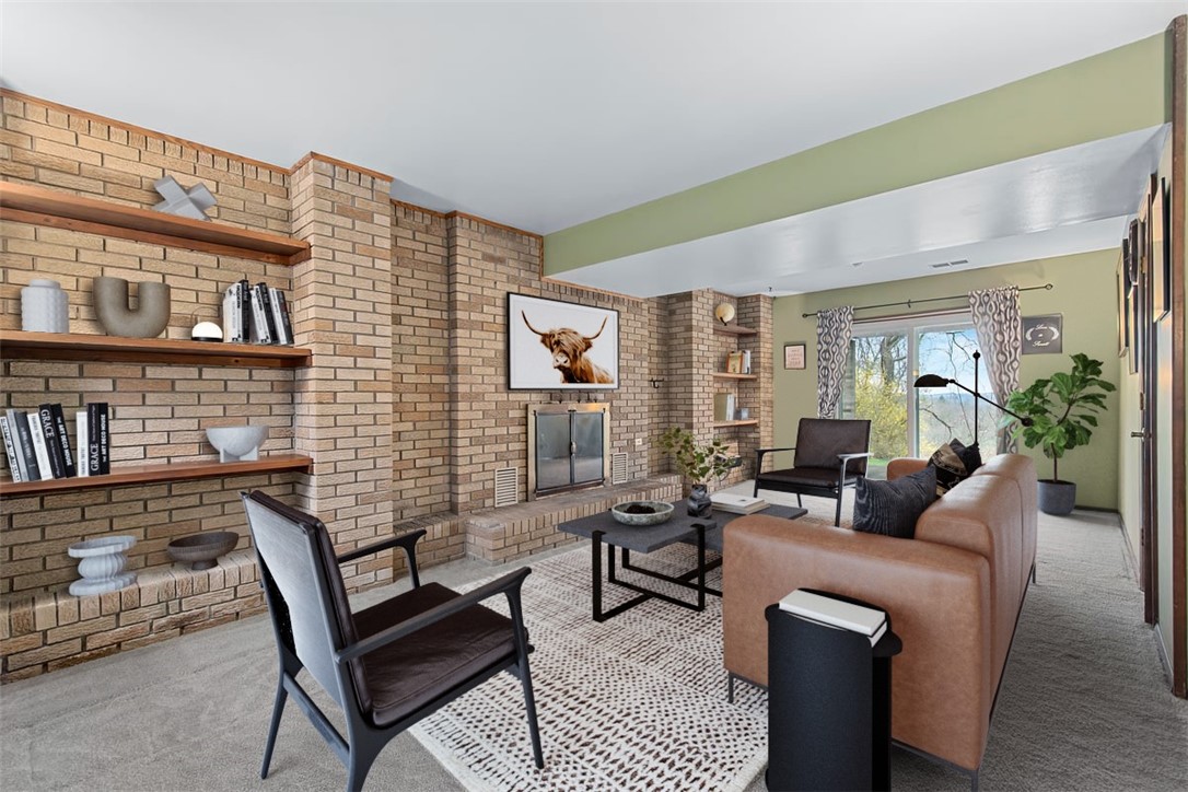 1382 GREAT OAK DRIVE