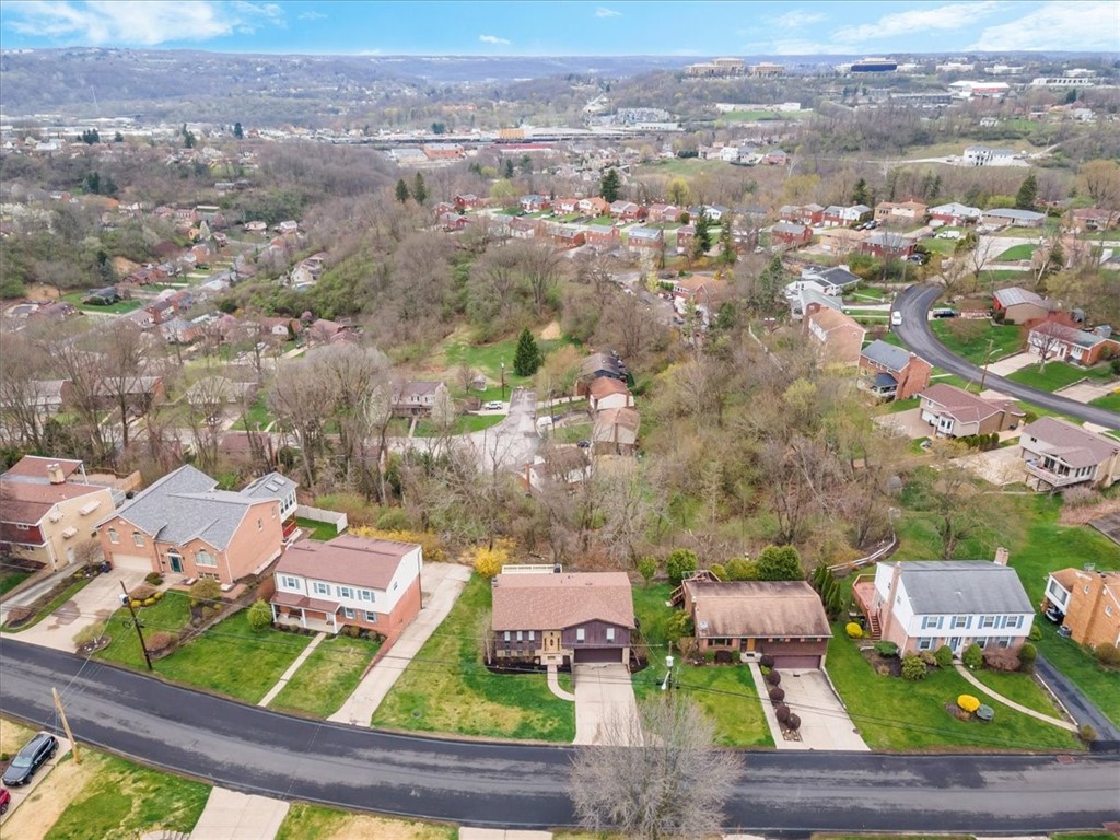 1382 GREAT OAK DRIVE