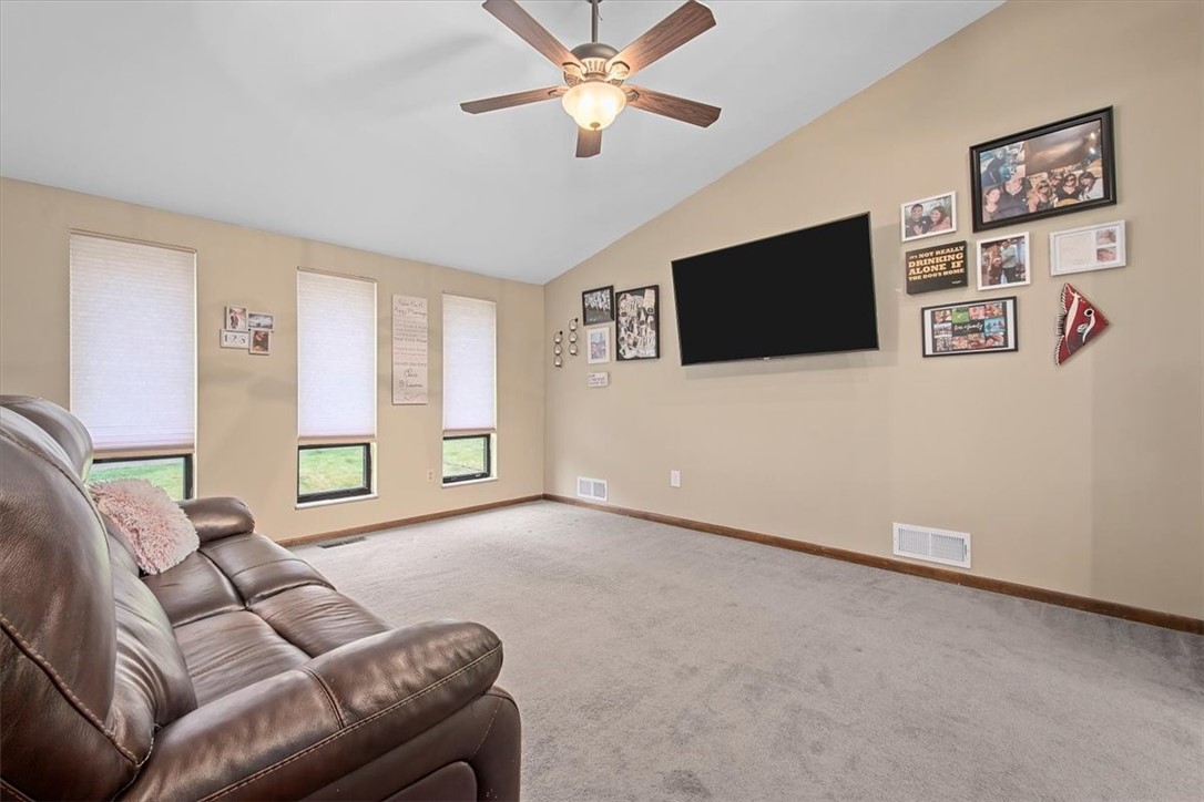 1382 GREAT OAK DRIVE