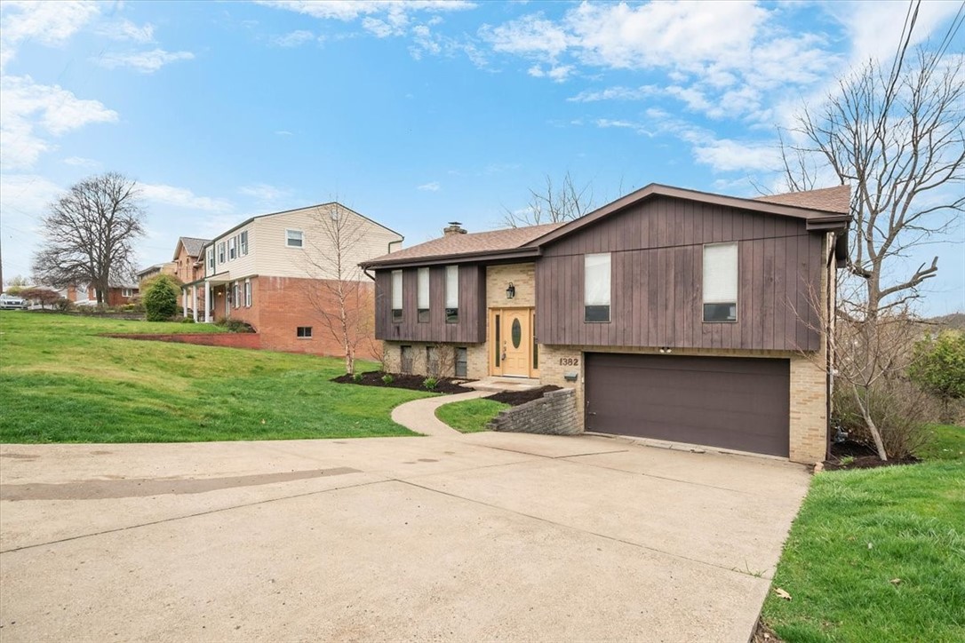 1382 GREAT OAK DRIVE