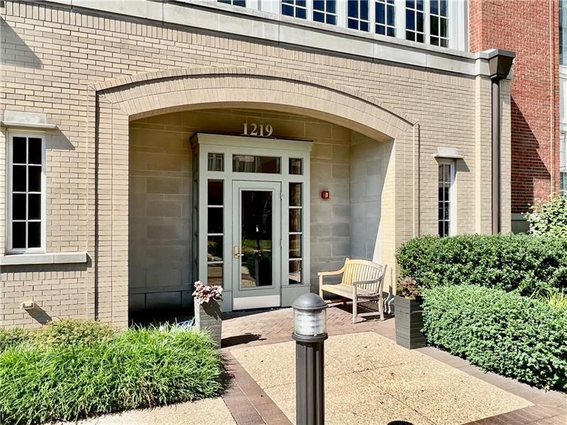 1219 Crescent Place 3D