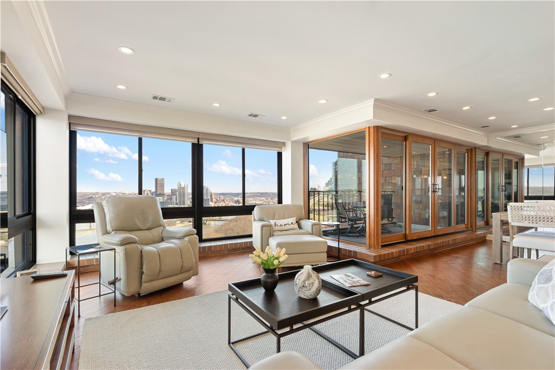 1700 Grandview Ave 503