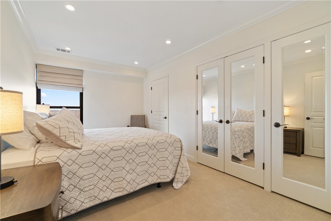 1700 Grandview Ave 503