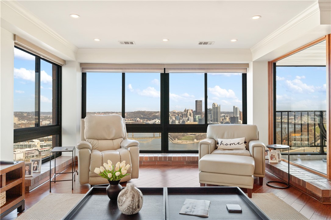 1700 Grandview Ave 503