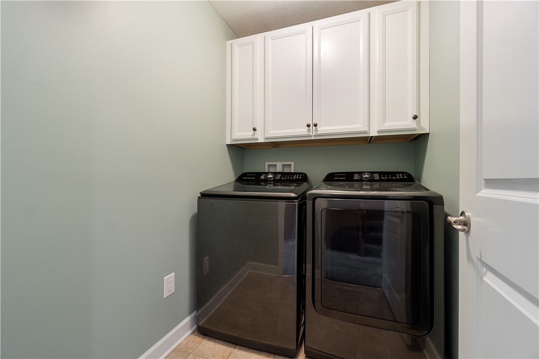 1257 Newbury Highland