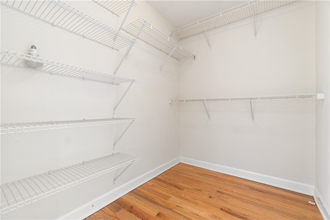 1257 Newbury Highland