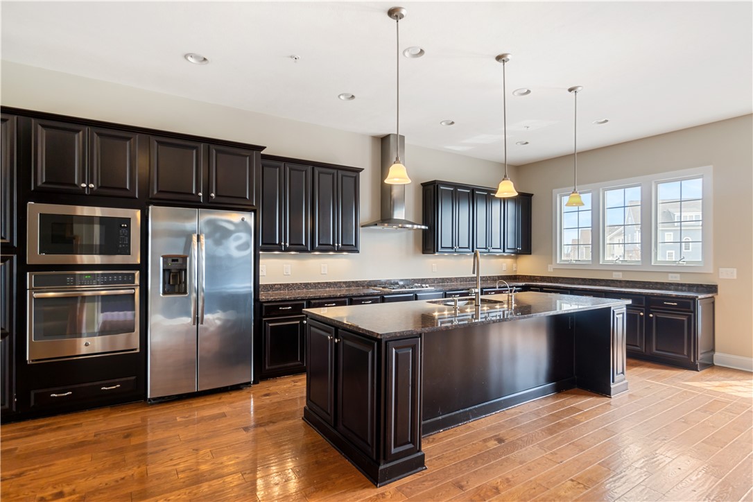 1257 Newbury Highland