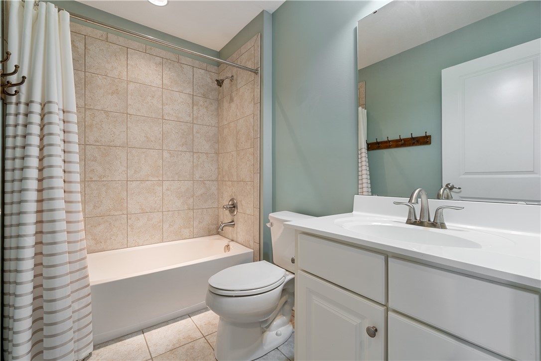 1257 Newbury Highland