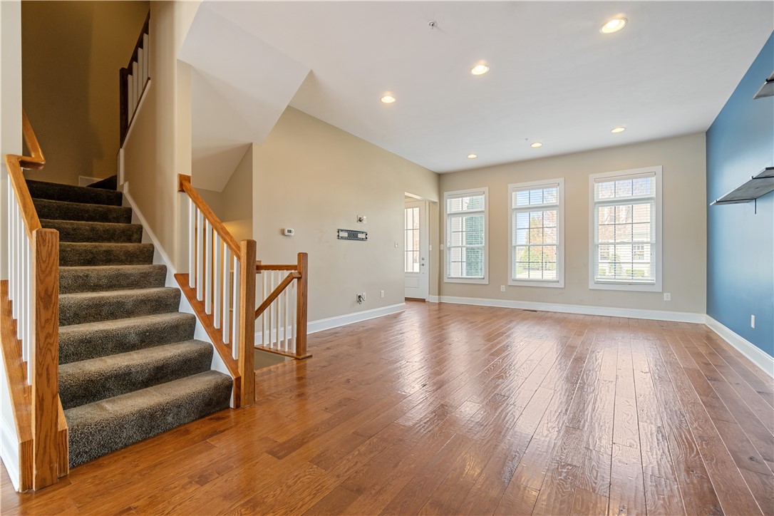 1257 Newbury Highland