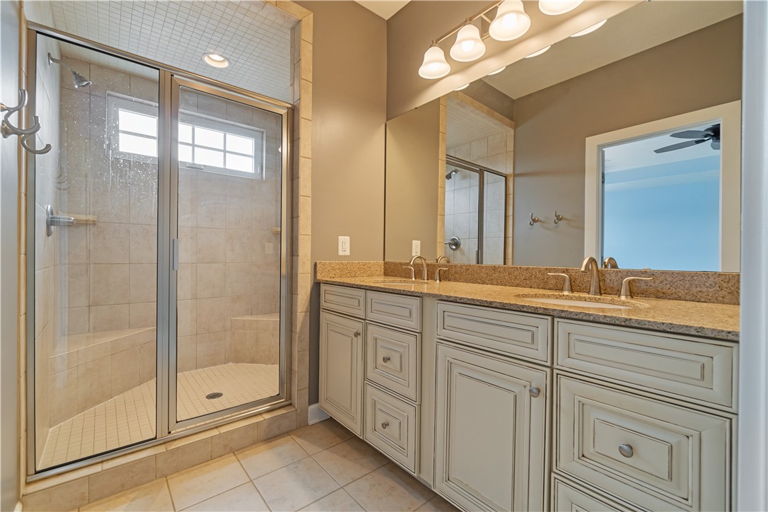 1257 Newbury Highland