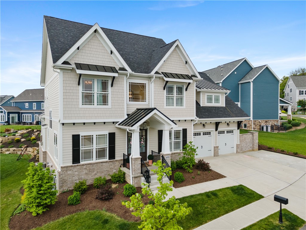 1571 Celebration Cir