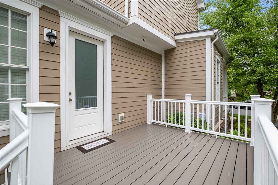 1227 Newbury Highland