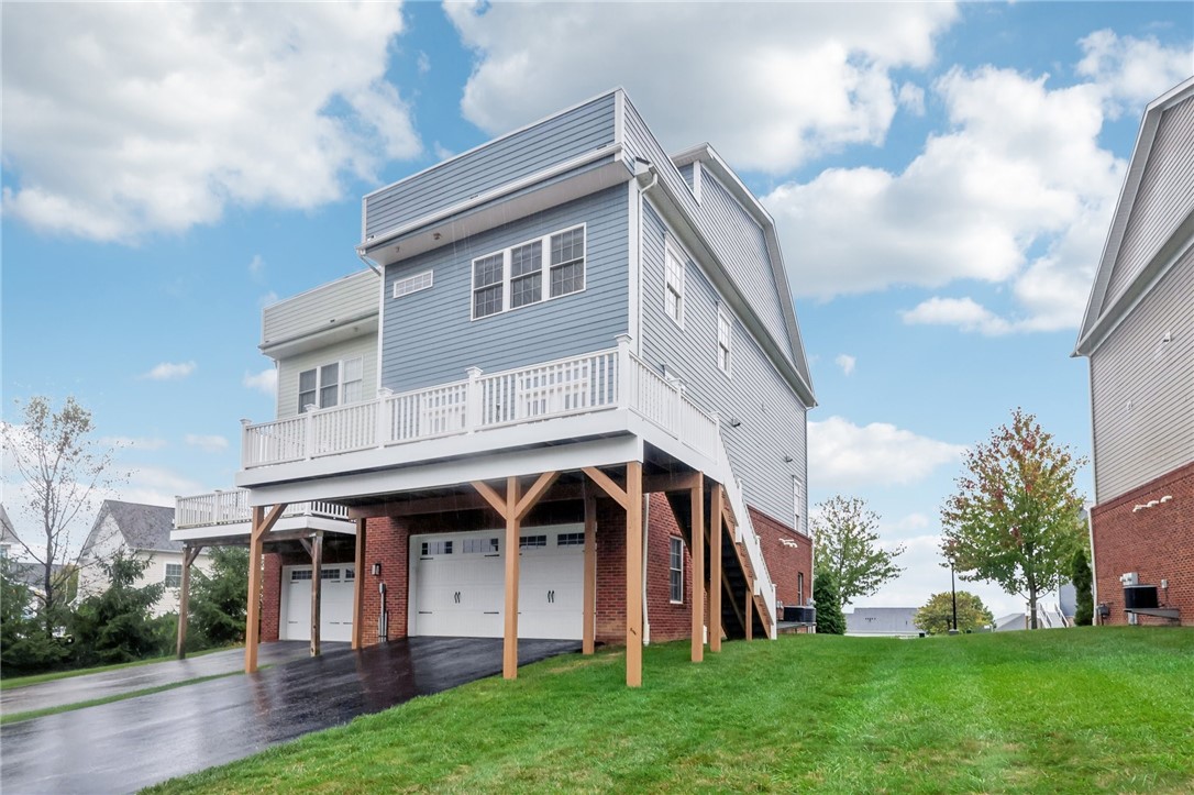 1293 Newbury Highland