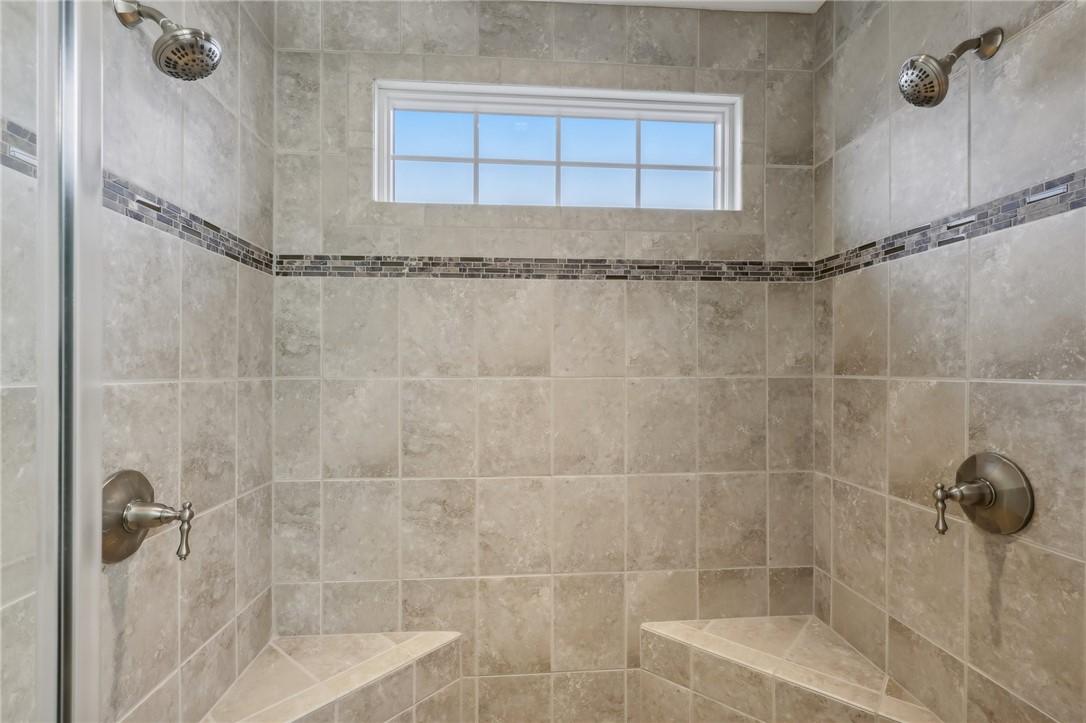 1293 Newbury Highland