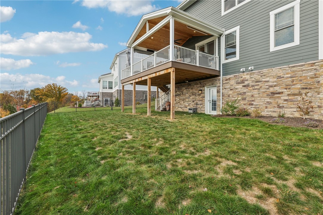 1282 Newbury Highland