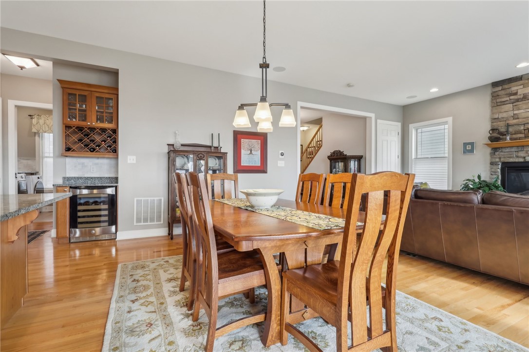 1282 Newbury Highland