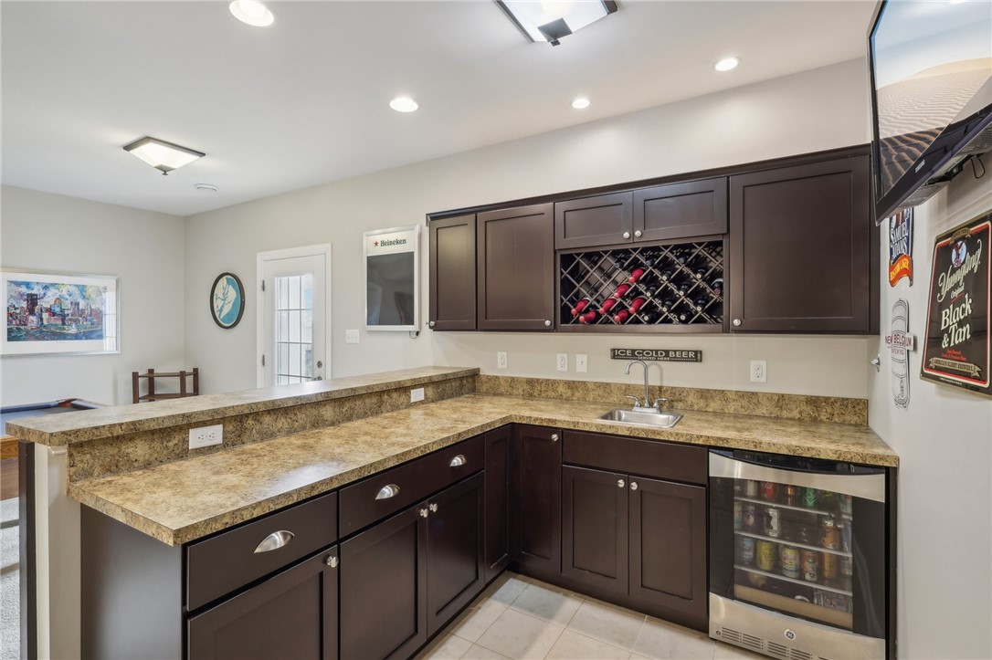 1282 Newbury Highland