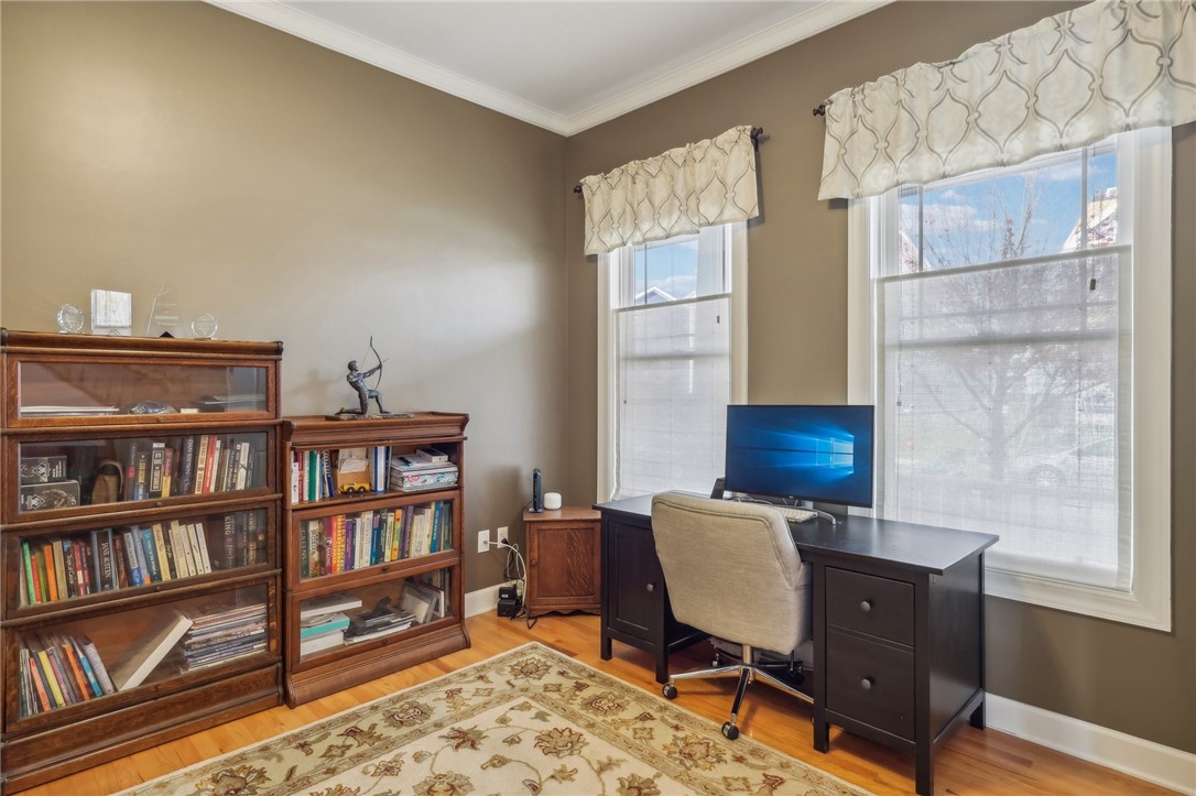 1282 Newbury Highland