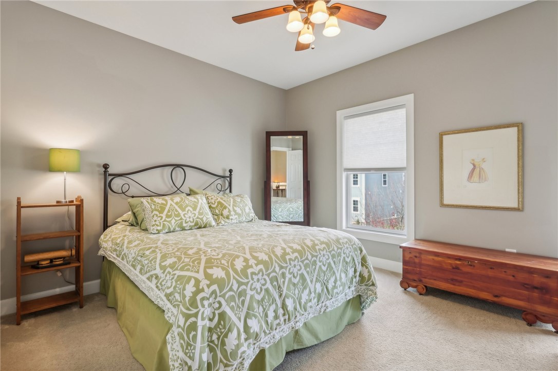 1282 Newbury Highland