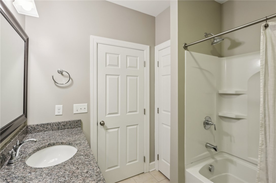 1282 Newbury Highland