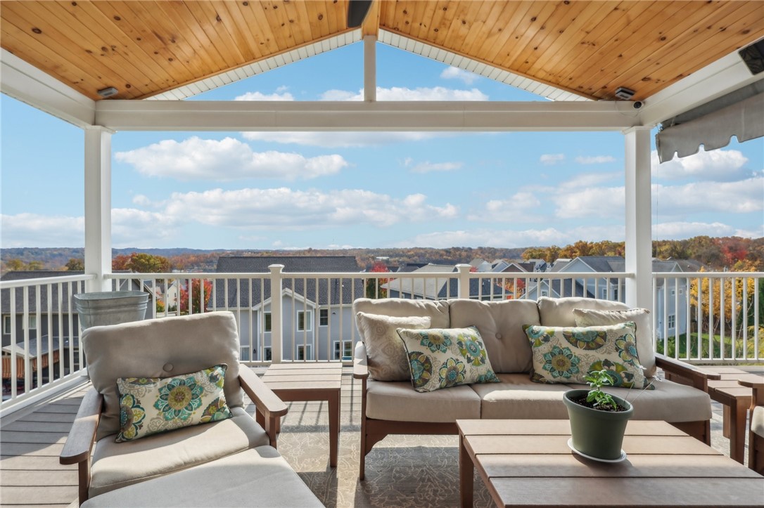 1282 Newbury Highland