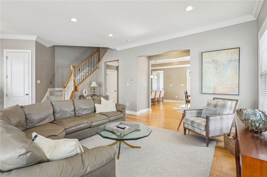 1241 Newbury Highland