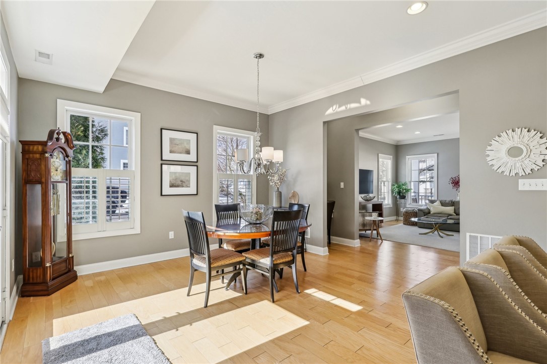 1241 Newbury Highland