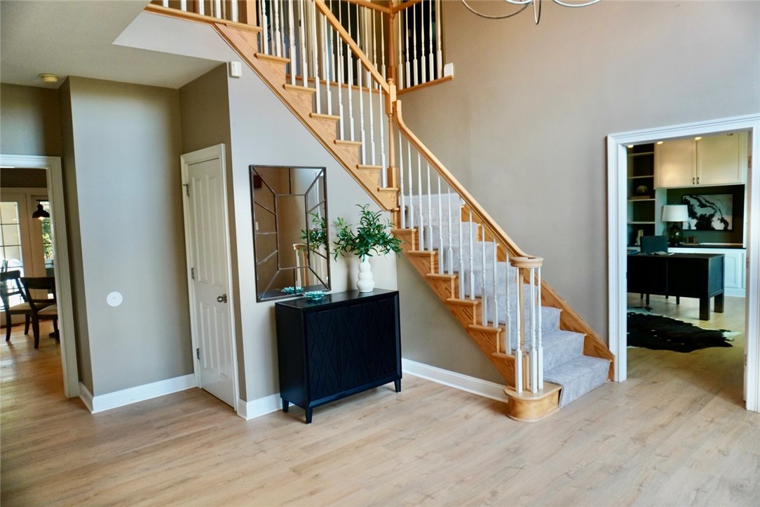 2100 Crestwood Drive