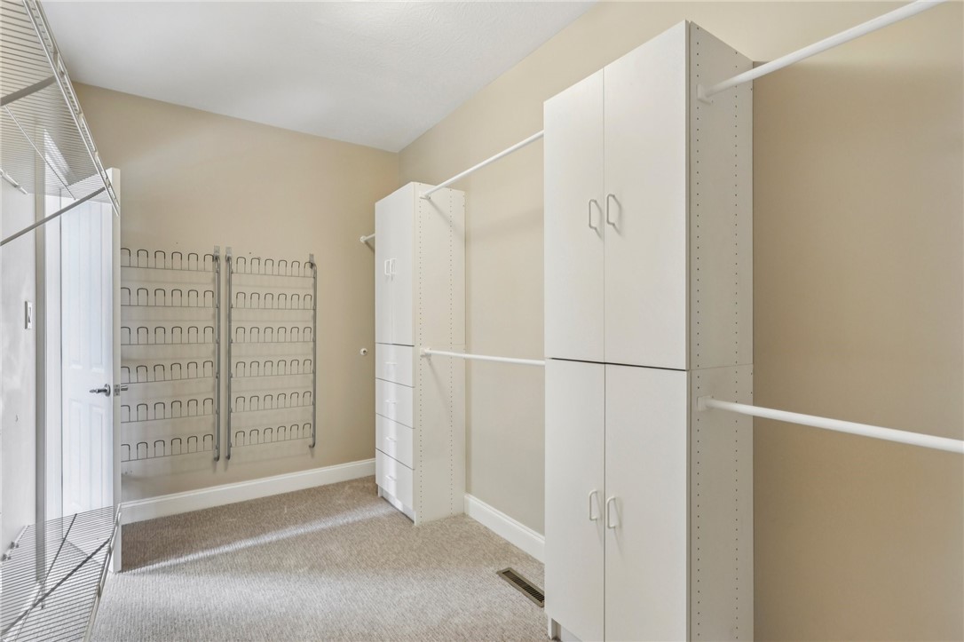 2100 Crestwood Drive