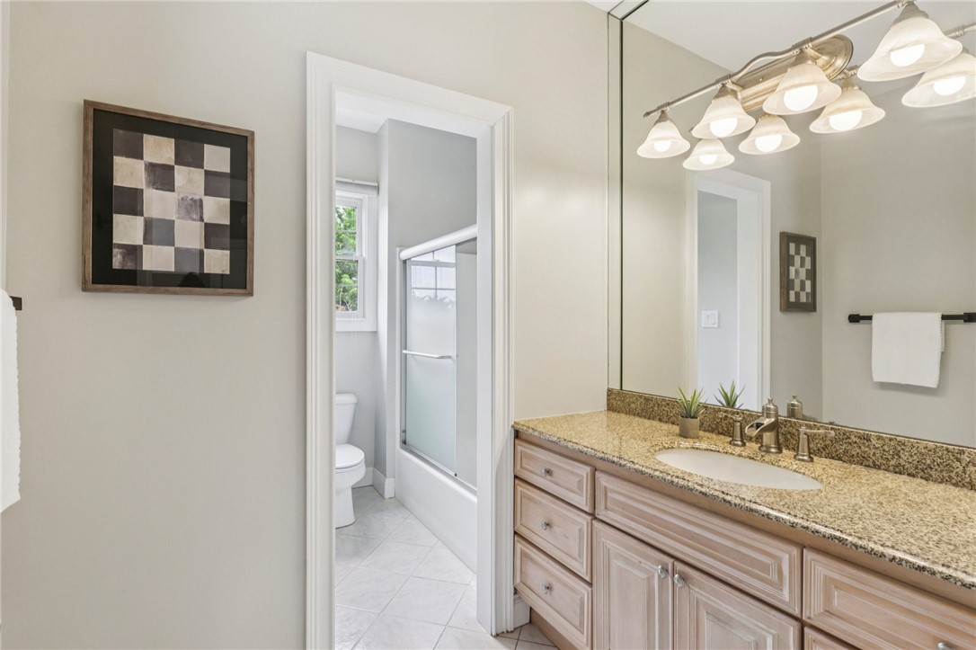 2100 Crestwood Drive