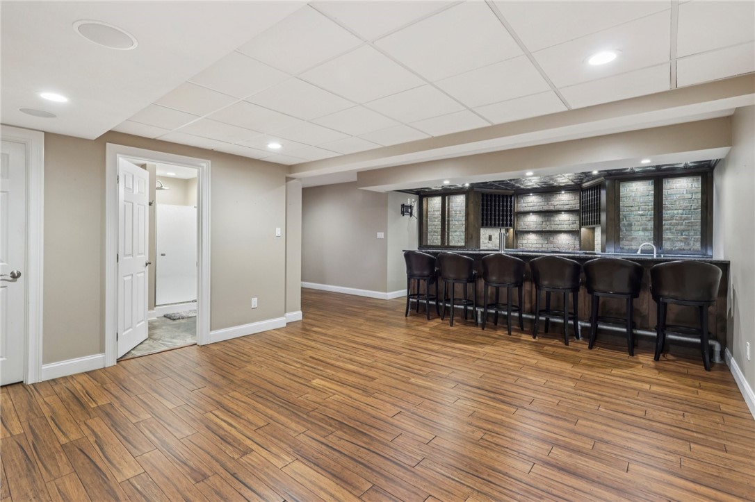 2100 Crestwood Drive