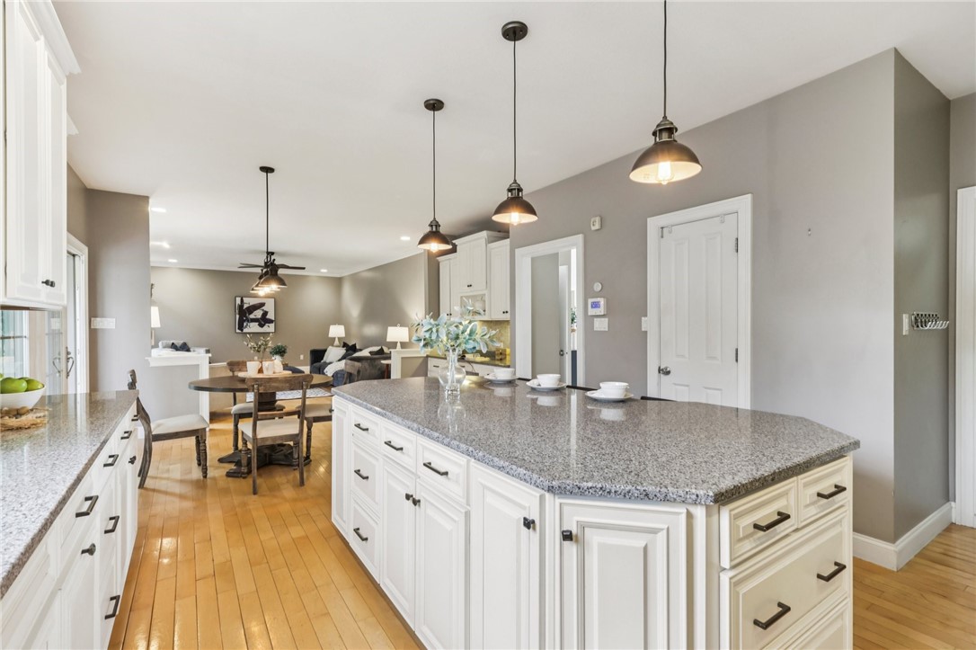 2100 Crestwood Drive