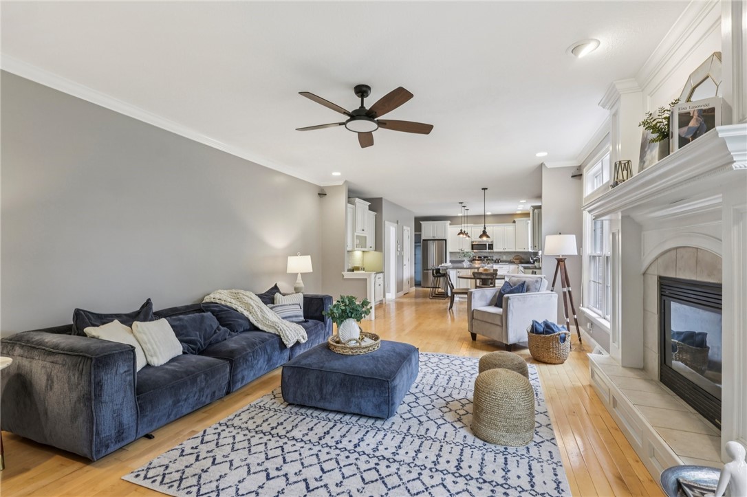 2100 Crestwood Drive