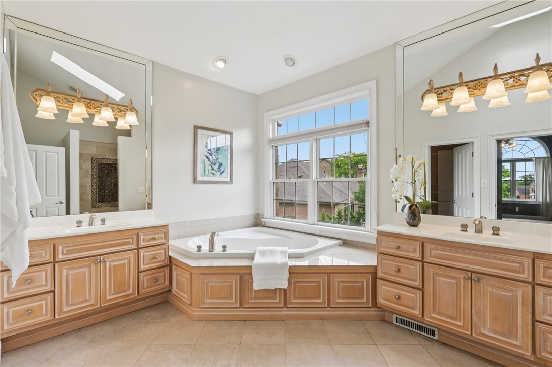 2100 Crestwood Drive