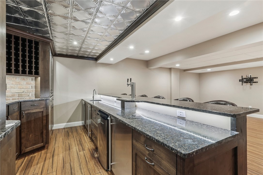 2100 Crestwood Drive